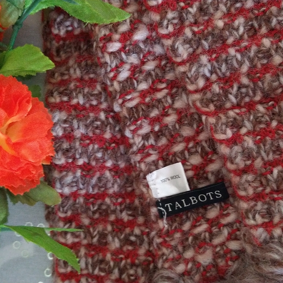 Talbots scarf - Picture 3 of 4